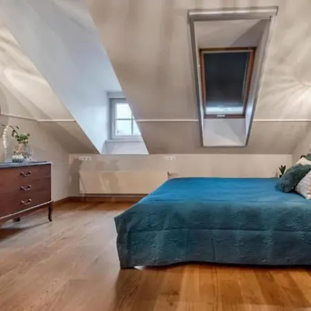 Cosy Place In Old Town Апартаменты *